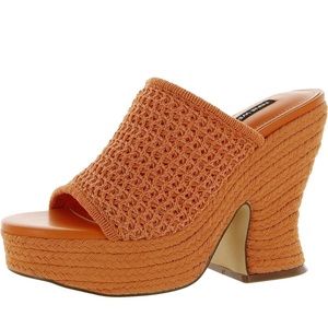 Never Worn Nine West Platform Wedges